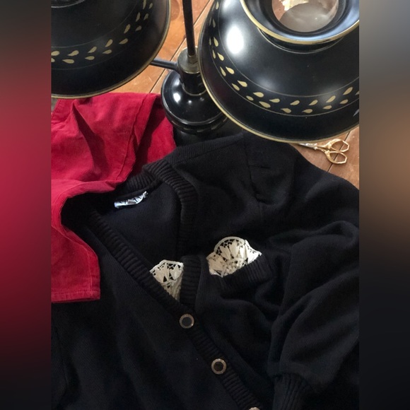 Black Vintage Cardigan with Button and Lace Details - Picture 3 of 5